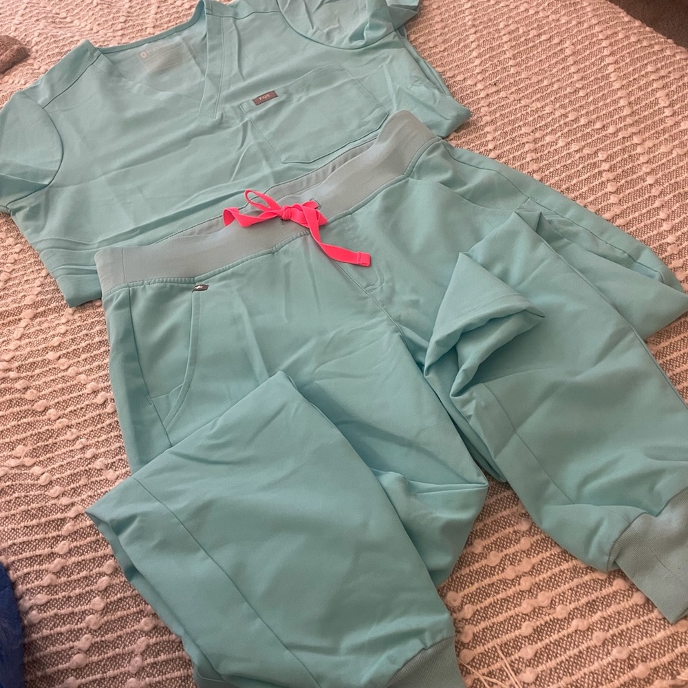 Figs Scrub Set NEON BLUE